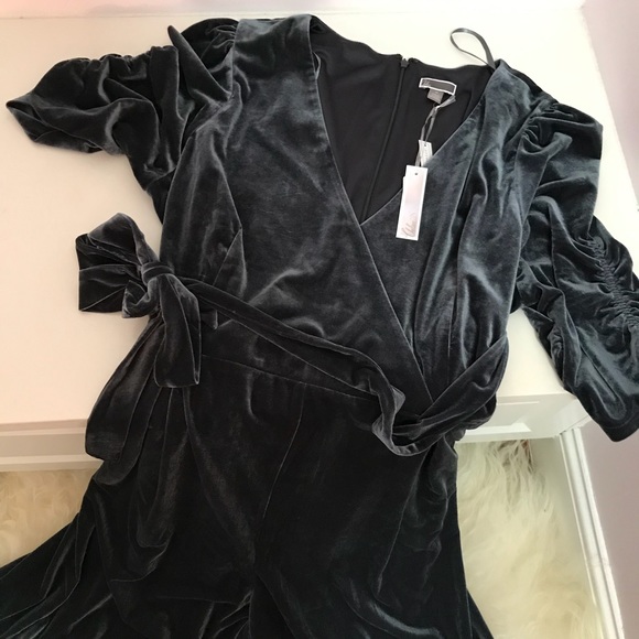 Chelsea28 Velvet Culotte Jumpsuit - Picture 5 of 8